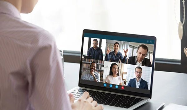 ノートパソコンの持ち運びやすさに影響するその他の要素をチェック