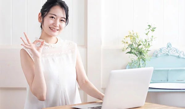 持ち運びやすいノートパソコン（PC）とは？サイズ・重量と利便性の関係を解説