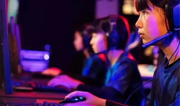 >ゲーミングPCでゲームをするにはプラットフォームでソフトをインストールするのが一般的