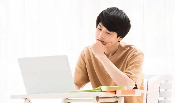 ノートパソコンのバッテリー寿命が縮む原因